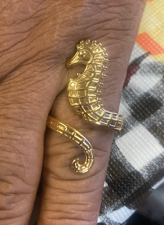 Seahorse Ring (adjustable)